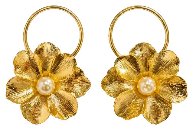 Flower Hoop Pearl earrings