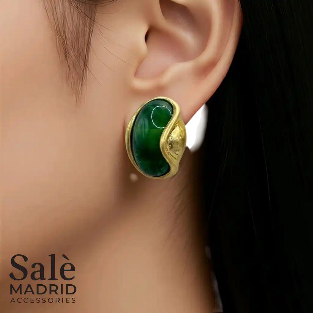 EARRING