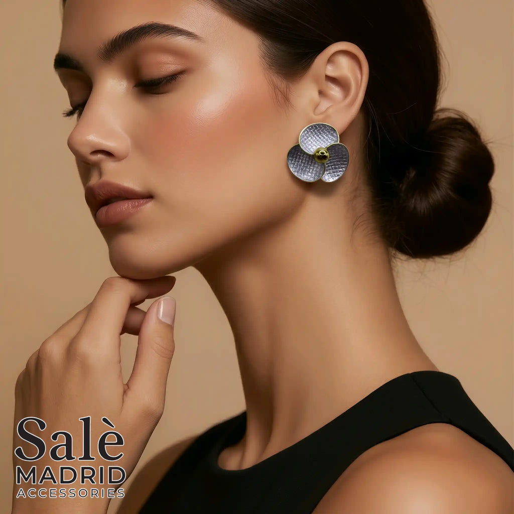 earring