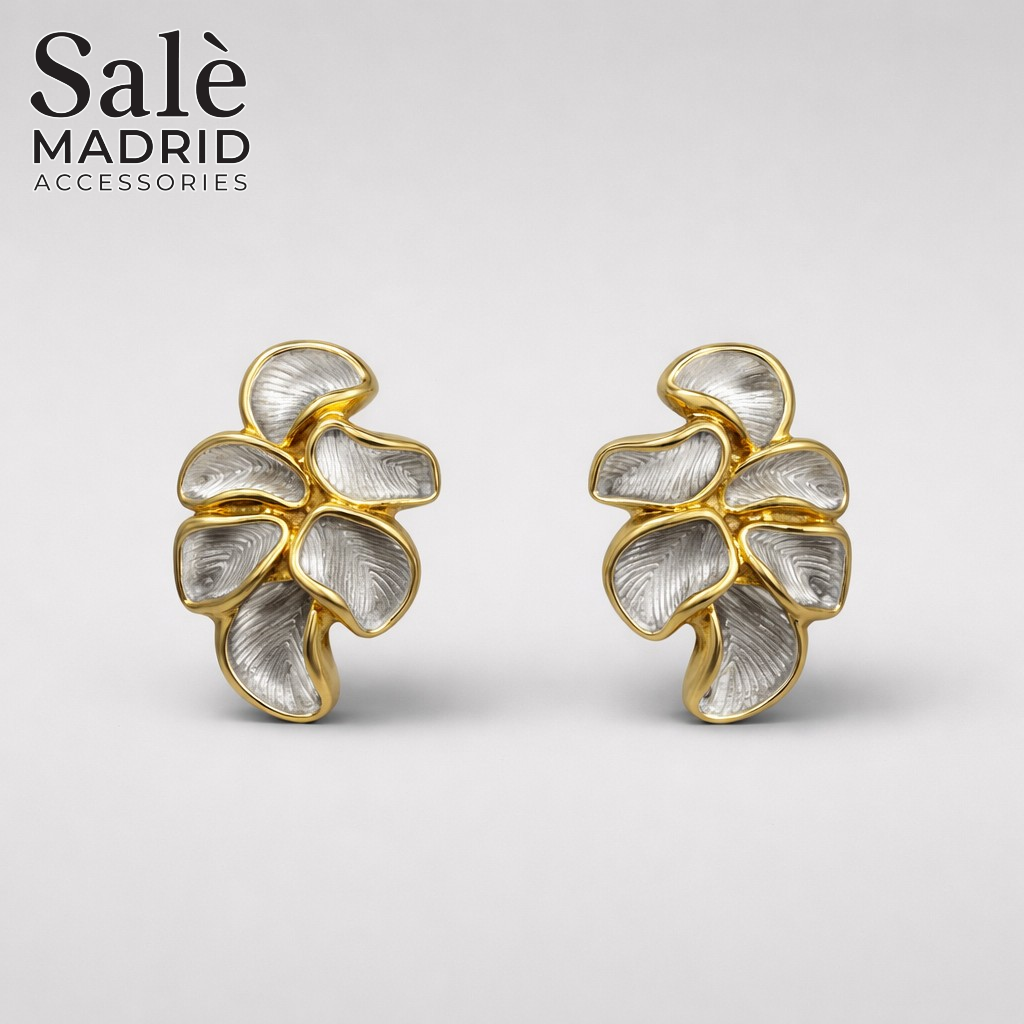earring