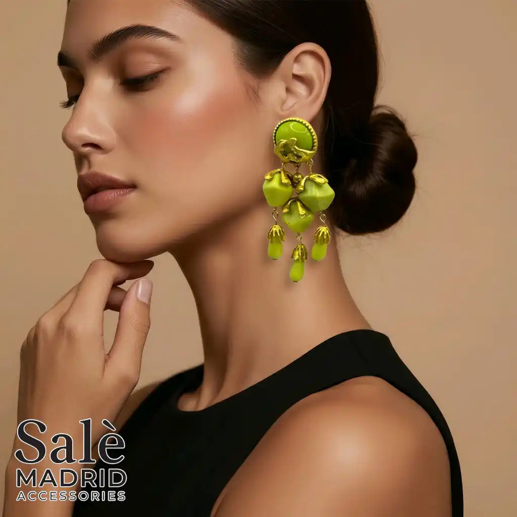 حلق خضراء على شكل عنقود عنب 00837