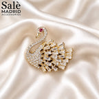 BROOCH CRYSTAL SWAN BAGUETTE TAIL