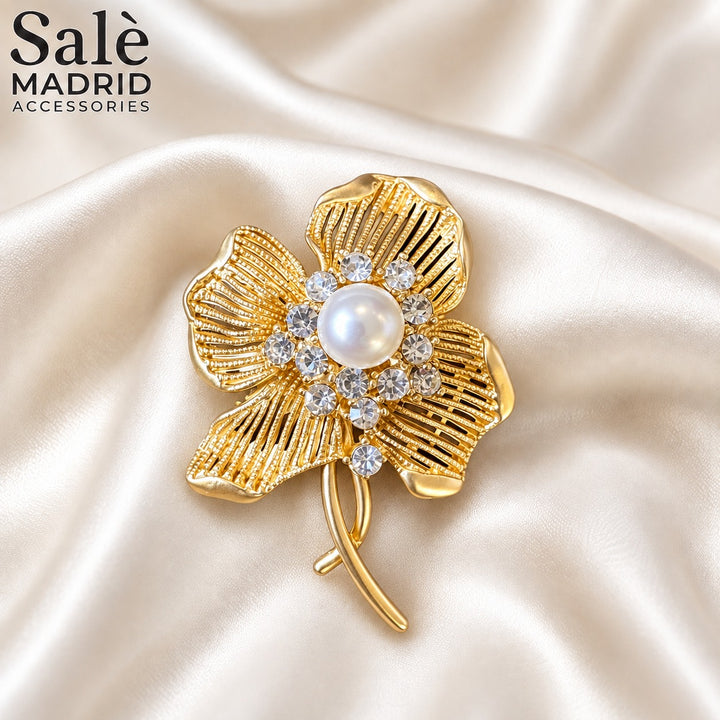 BROOCH FLOWER 3 PETAL GOLD TEXTURED PEARL CRYSTAL