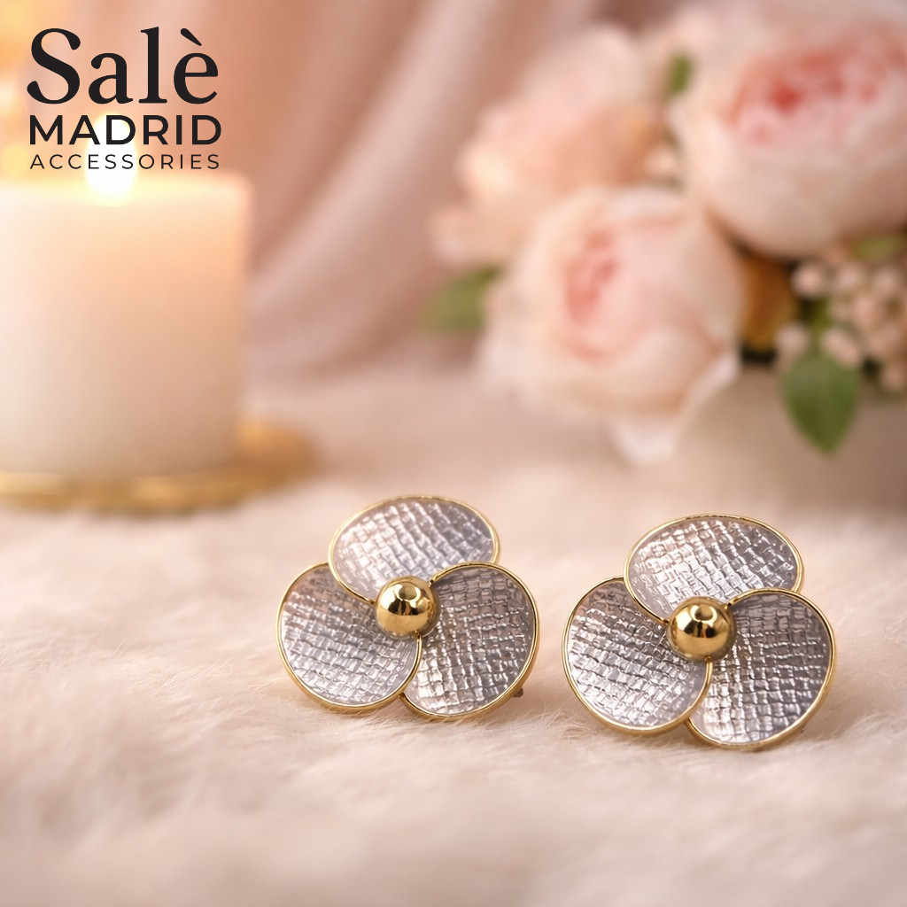 earring