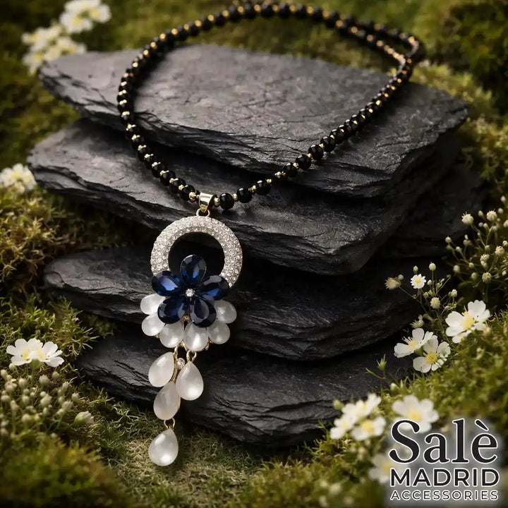 NECKLACE WHITE 00583