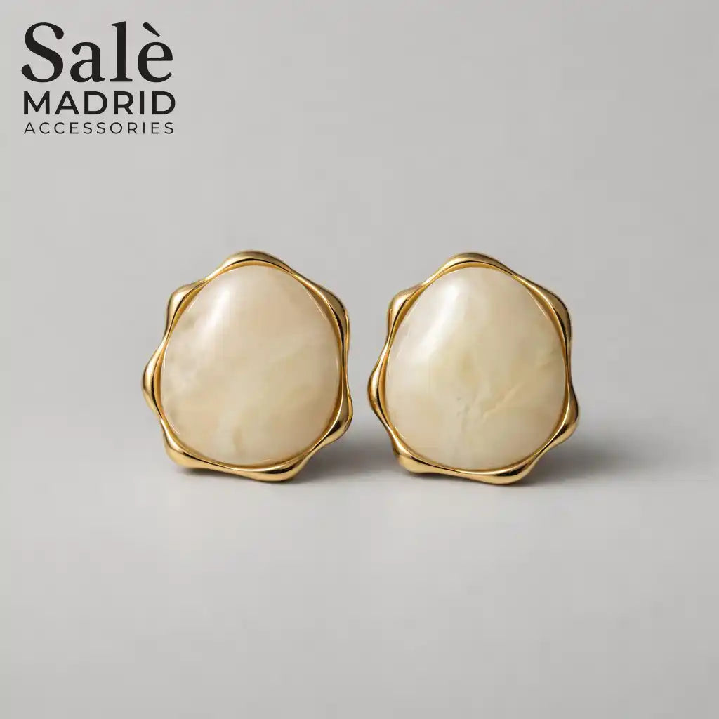 EARRING IRREGULAR SHAPE