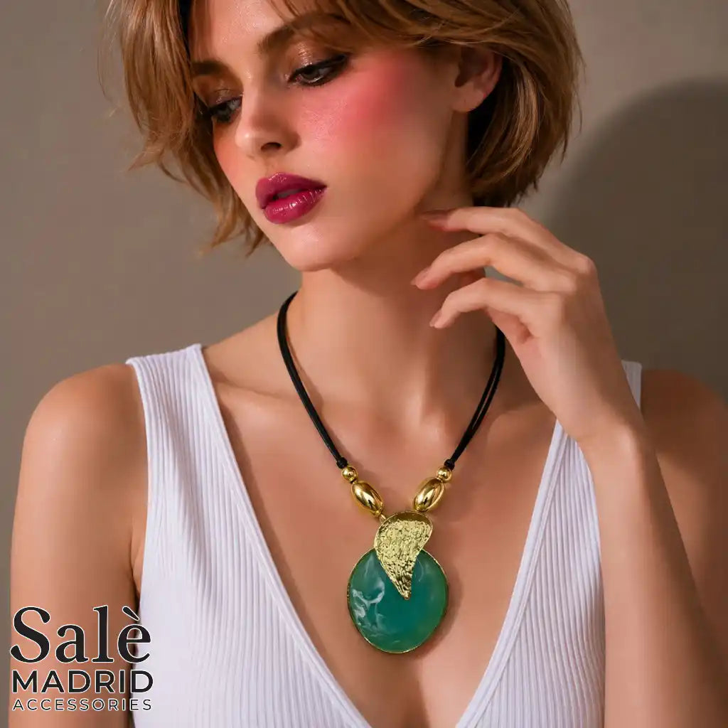 Necklace Medium KC Gold
