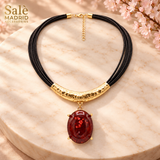 Marbled Oval Hammered Collar Necklace