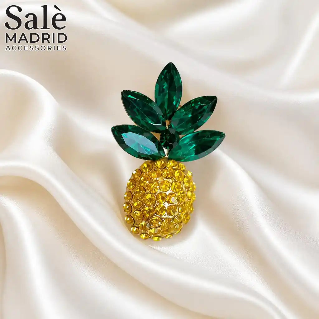 BROOCH YELLOW GREEN CRYSTAL PINEAPPLE Main image
