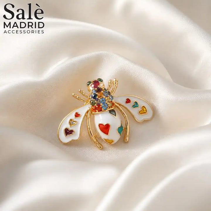 BROOCH WHITE ENAMEL BEE WITH HEART WINGS