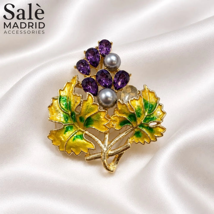 Brooch Grape Cluster Gray Leaf