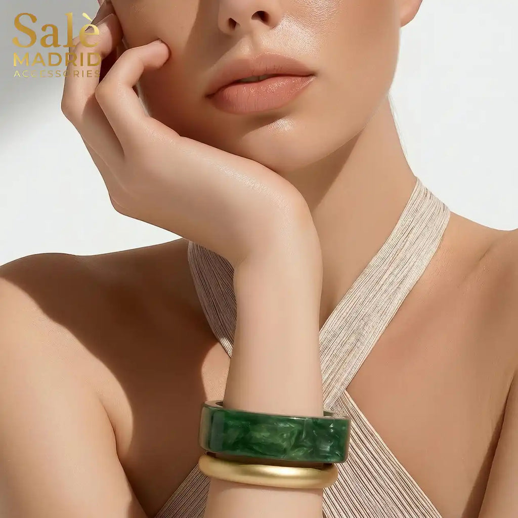مجموعه أساور اخضر فى دهبى