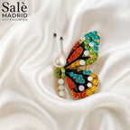 بروش فراشة كريستال متعدد الألوان ولؤلؤ
