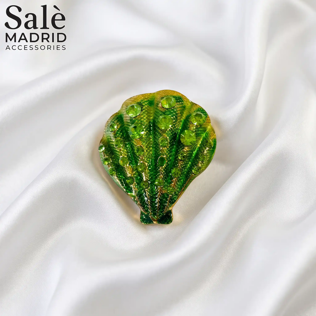 BROOCH ENAMEL SCALLOP SHELL
