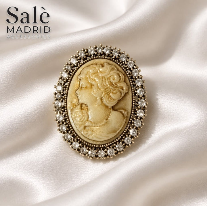 Brooch Cameo Beige Rhinestone Gold